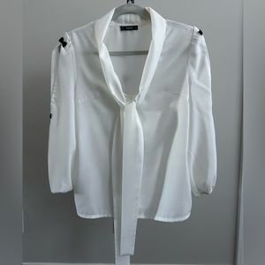 SHEIN Blouse with Bow Detail Sleeves